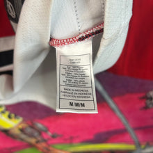 Load image into Gallery viewer, NHL Chicago Blackhawks Duncan Keith Hockey Jersey Size Medium