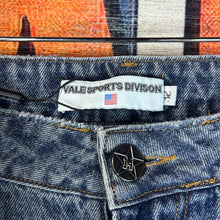 Load image into Gallery viewer, NWT Vale Forever Sirens Jeans Size 32”