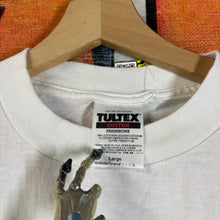 Load image into Gallery viewer, Vintage 90s Garfield "To Eat or Not to Eat" Tee Size Large