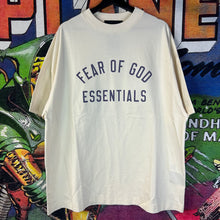 Load image into Gallery viewer, Fear of God Essentials Shell Tee Size Small