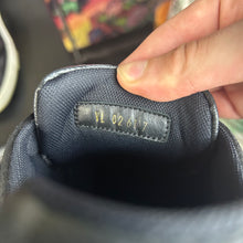 Load image into Gallery viewer, Louis Vuitton Trainer Black Monogram Size LV 7 (8.5-9M)