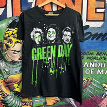 Load image into Gallery viewer, GreenDay Band Tee Size Medium