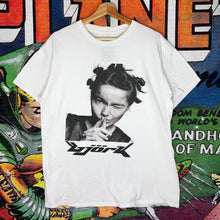Load image into Gallery viewer, Bjork band/music Tee Size M/L