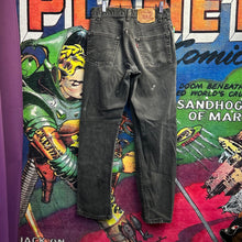 Load image into Gallery viewer, Y2K Levi’s Black Slim Jeans Size 28”