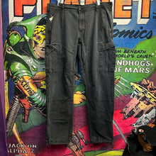 Load image into Gallery viewer, No Boundaries Cargo Pants Size 36”