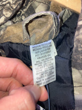 Load image into Gallery viewer, Liberty Real Tree Camo Jacket Size M