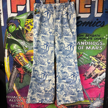 Load image into Gallery viewer, Wrangler Women’s Nautical Print Wanderer Flare Jeans Size 34”