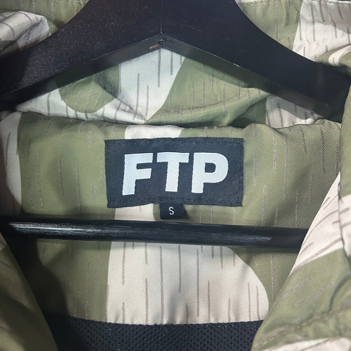ミリタリージャケット FTP F-187 CARGO JACKET (Large) NEW FTP F-187 Cargo Jacket Reflective Camo Size Small – Area52houston