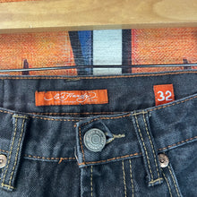 Load image into Gallery viewer, Y2K Ed Hardy ‘Death Before Dishonor’ Embroidered Baggy Jeans Size 32”