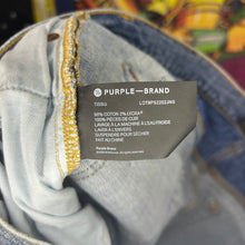 Load image into Gallery viewer, Purple Brand Light Wash Skinny Jeans Size 34”