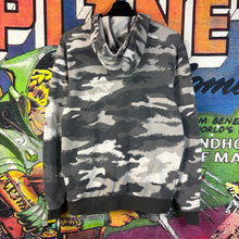 Load image into Gallery viewer, Oakley Street Logo Hooded Camo Hoodie Size Small