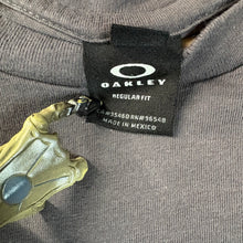 Load image into Gallery viewer, Oakley Wavemaker Series Tee Size Small
