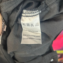 Load image into Gallery viewer, NWT Vale Lives Baggy Star Cargo Pants Black Size 36”