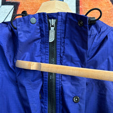Load image into Gallery viewer, Y2K The North Face Gore-Tex Jacket Size Large