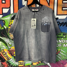 Load image into Gallery viewer, NWT Vale Forever Skully Tee Size Large