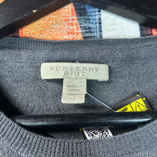 Load image into Gallery viewer, Burberry Cashmere Sweater Grey Size Medium