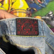 Load image into Gallery viewer, Evisu Yamane Light Wash Jeans Size 30”