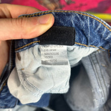 Load image into Gallery viewer, Ksubi ‘Royalty Heroism and the Streets’ Jeans Size 32”
