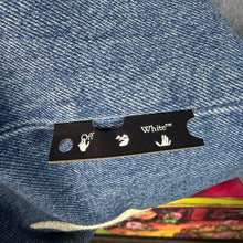 Load image into Gallery viewer, Off White Diagonal Stripe Jeans Size 32”