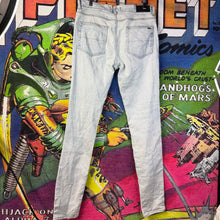 Load image into Gallery viewer, Amiri MX-1 Ripped Knee Light Blue Jeans Size 33”