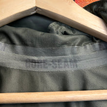 Load image into Gallery viewer, Y2K Gore-Tex Digi Camo Military Issue Jacket Size XL