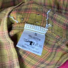 Load image into Gallery viewer, Vale Rhinestone Spiderweb Flannel Size Small
