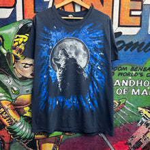 Load image into Gallery viewer, Wolves Howling Tee Size Large