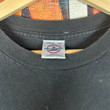 Load image into Gallery viewer, Y2K Clay Walker Tee Size Large