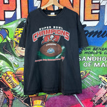 Load image into Gallery viewer, Y2K 2002 Tampa Bay Buccaneers Super Bowl XXXVII Champions Tee Size XL