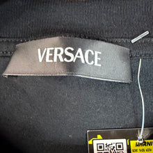 Load image into Gallery viewer, Versace Medusa Greca Border Tee Size Small