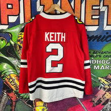 Load image into Gallery viewer, NHL Chicago Blackhawks Duncan Keith Hockey Jersey Size Medium