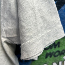 Load image into Gallery viewer, Vintage 90’s Fish Tee Size Large
