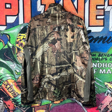 Load image into Gallery viewer, Game Winner Camo Track Jacket Size XL
