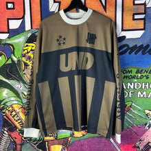 Load image into Gallery viewer, UNDEFEATED Sports Mesh Jersey Size Medium