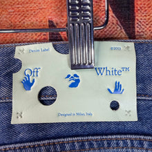 Load image into Gallery viewer, Off White Diagonal Stripe Jeans Size 32”