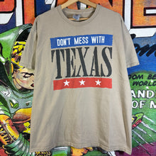 Load image into Gallery viewer, Y2K " Don't Mess With Texas " Tee Size XL