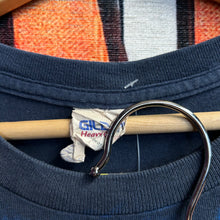 Load image into Gallery viewer, Wolves Howling Tee Size Large