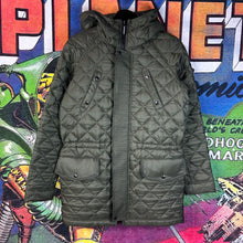 Load image into Gallery viewer, NWT Burberry Quilted Parka Size Youth Large