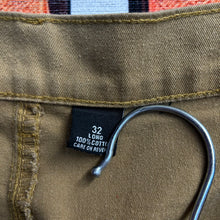 Load image into Gallery viewer, Khaki Cargo Pants Size 32”