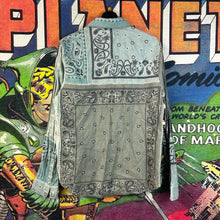 Load image into Gallery viewer, Amiri Bandana Button Up Shirt Size Small
