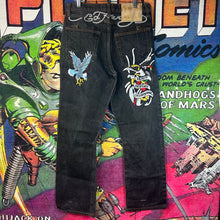Load image into Gallery viewer, Y2K Ed Hardy ‘Death Before Dishonor’ Embroidered Baggy Jeans Size 32”