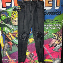 Load image into Gallery viewer, Val Kristopher Cut & Sewn Black Jeans Size 34”