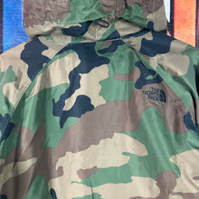 Load image into Gallery viewer, The North Face Camo Zip Up Windbreaker Jacket Size S
