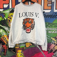 Load image into Gallery viewer, ChinaTown Market " Louis V." SweatShirt Size XL