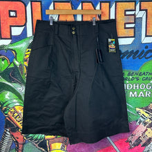 Load image into Gallery viewer, GV Gallery ‘Shorts That Look Like Pants’ Size Large