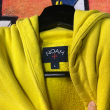 Load image into Gallery viewer, Noah Logo Hoodie Size Large