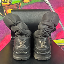Load image into Gallery viewer, Louis Vuitton LV Alpine Boots Black Size LV 9.5