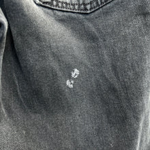 Load image into Gallery viewer, Y2K Levi’s Black Slim Jeans Size 28”