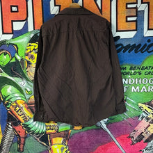 Load image into Gallery viewer, Eight Avenue Button Up Size Medium