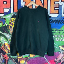 Load image into Gallery viewer, Vintage 90s Tommy Hilfiger Solid Green Crewneck Sweatshirt Size Large